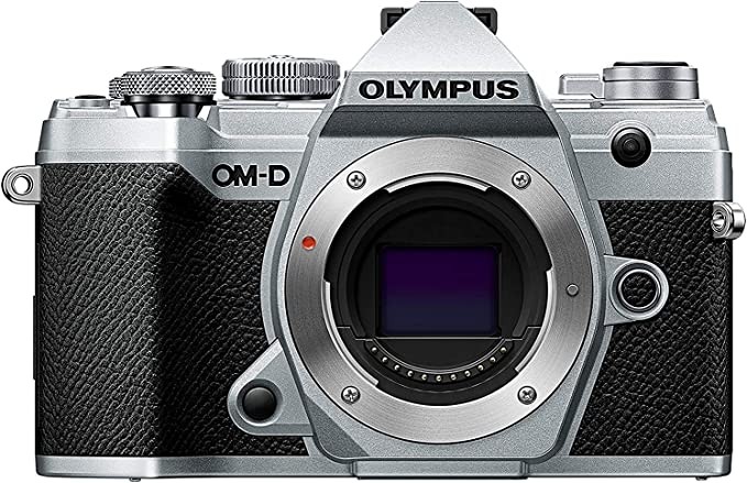 OLYMPUS Olympus OM-D E-M5 Mark III miniature 3/4 system camera body, 20 MP sensor, 5-axis image stabilizer, powerful autofocus, electronic OLED viewfinder, 4K video, WLAN, Bluetooth, silver